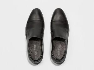 Вид сверху на мужские туфли из натуральной кожи черного цвета Faber -112101_1